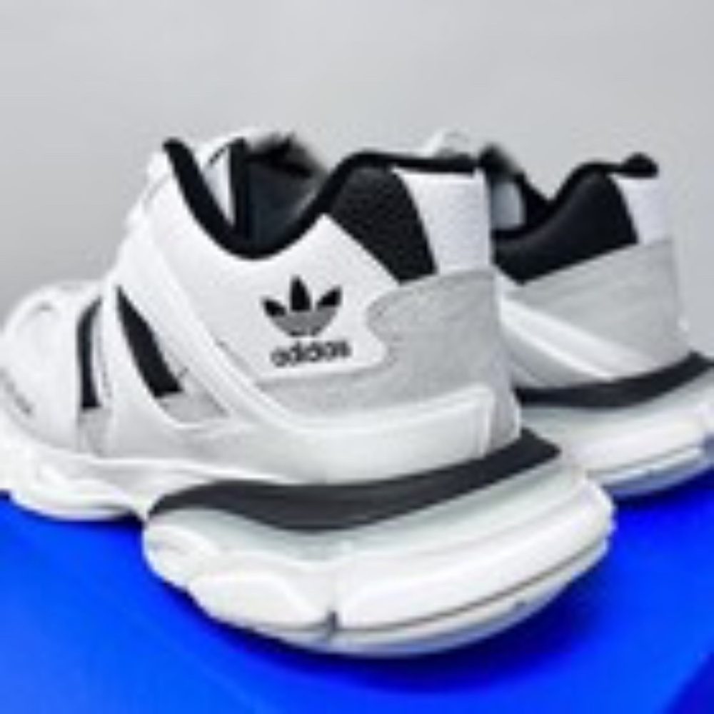 Balenciaga x Adidas Track Forum Sneakers Size 45 EU White Black - Picture 6 of 9
